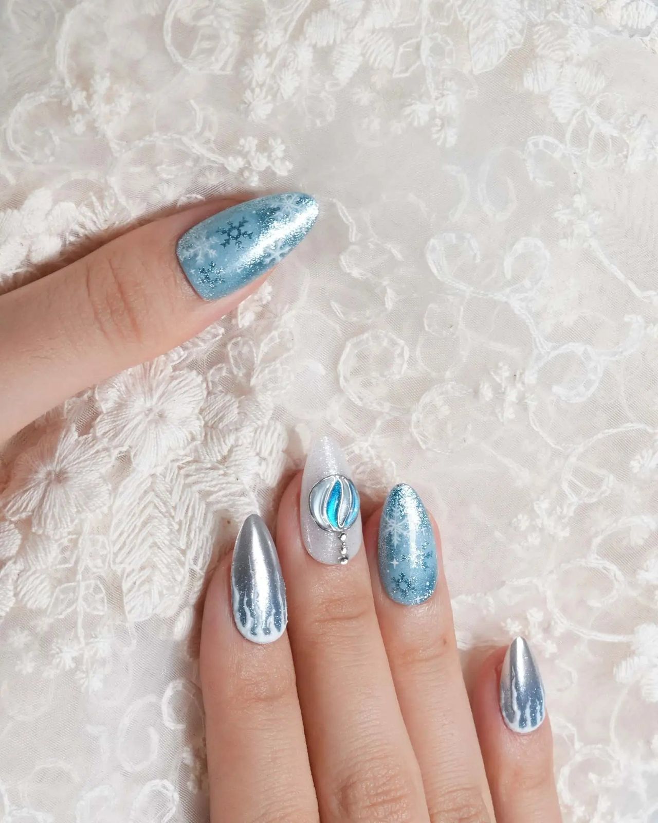 Light Blue Silver Blue Visual Idea Light Blue Silver Blue Visual Idea — Winter Blue Nails