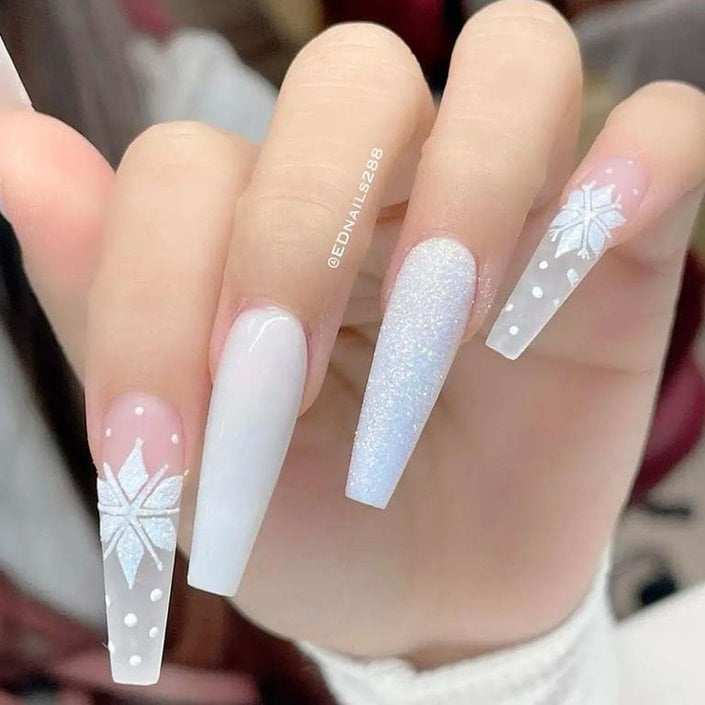 Matte White Blue Glitter Snowflake Coffin Nails Matte White Blue Glitter Snowflake Coffin Nails — Winter Coffin Nails