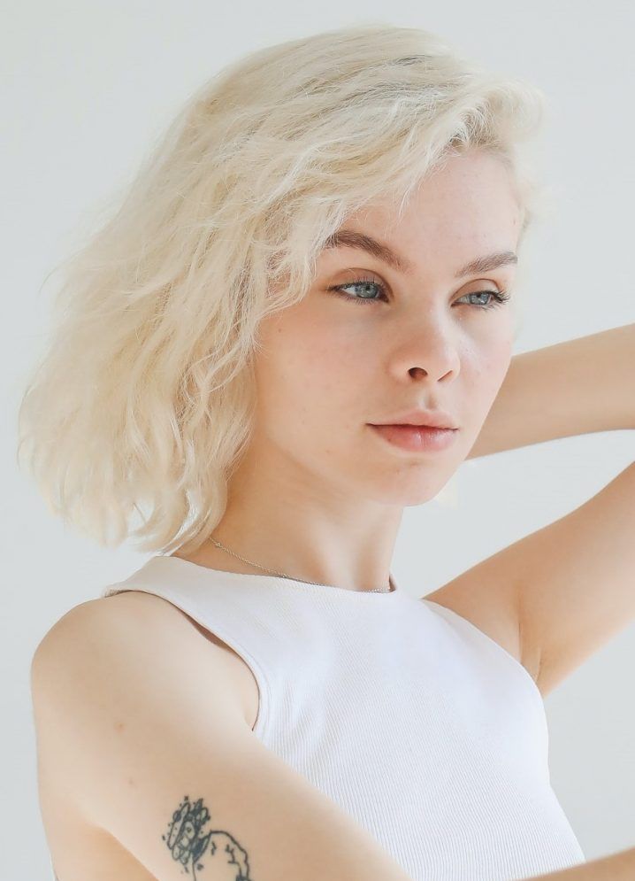 Platinum Blonde Visual Idea — Winter Hair Colors for Short Hair