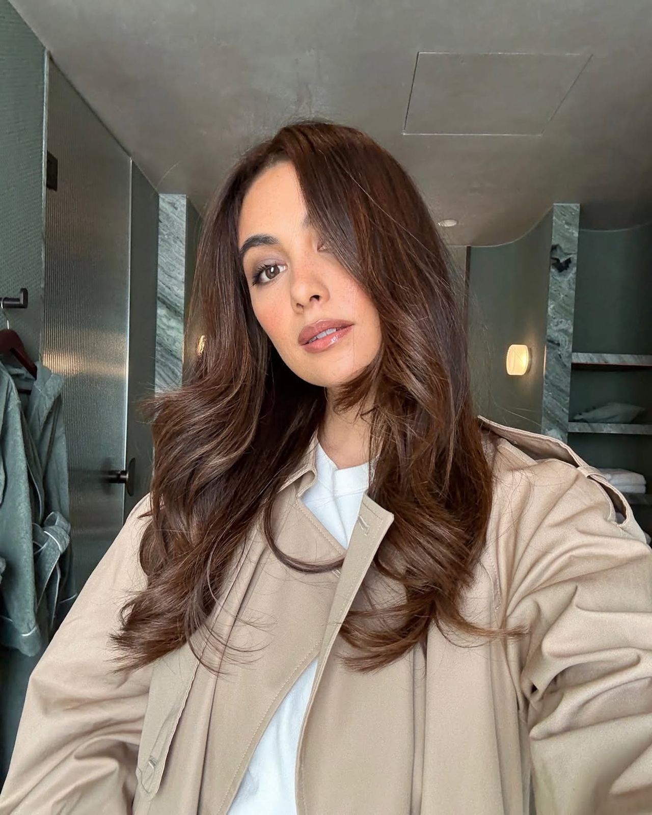 Shoulder Visual Idea Shoulder Visual Idea — Winter Hair Colors