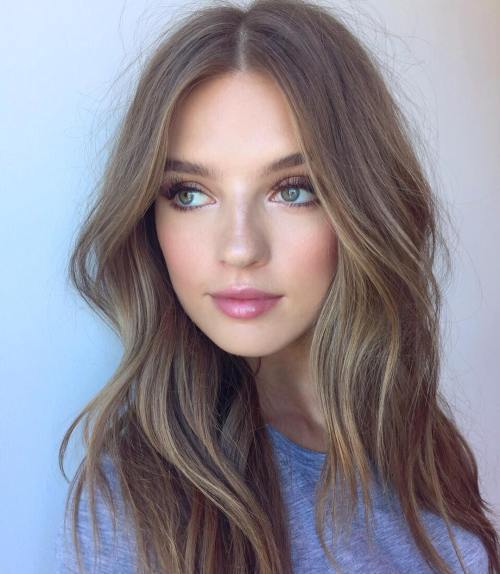 Front View Visual Idea — Winter Hair Colors for Pale Skin