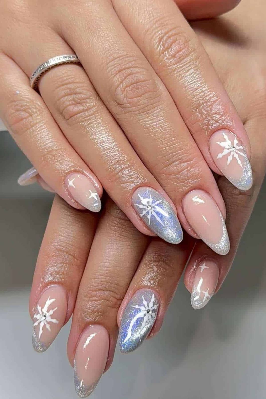 Sheer Pink Snowflake Glitter Nails Sheer Pink Snowflake Glitter Nails — Winter Acrylic Nails
