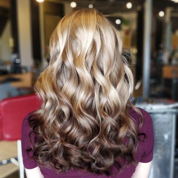 Long Wavy Rich Contrast — Reverse Balayage
