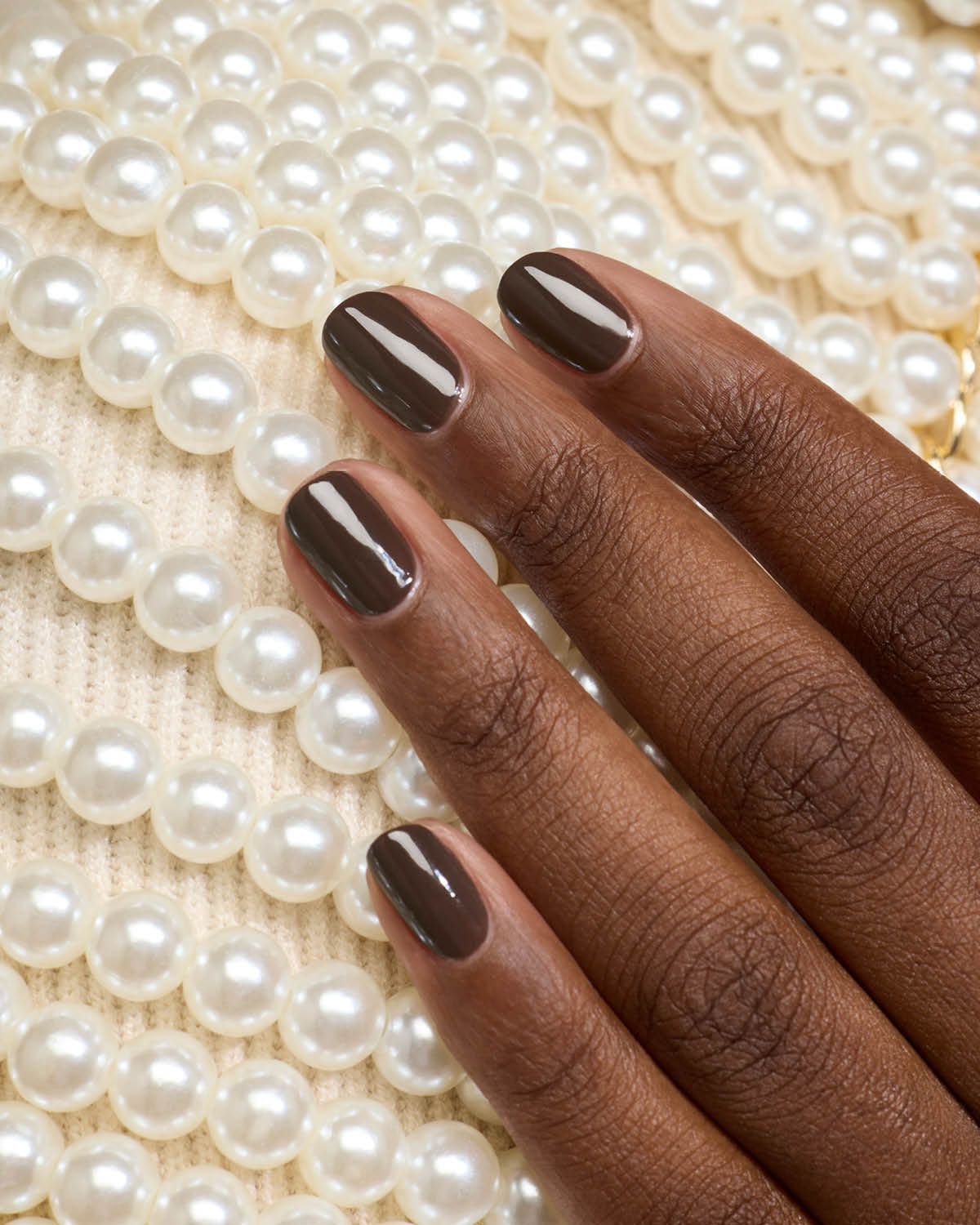 Deep Chocolate Brown Short Oval Nails Deep Chocolate Brown Short Oval Nails — Winter Nail Colors for Dark Skin