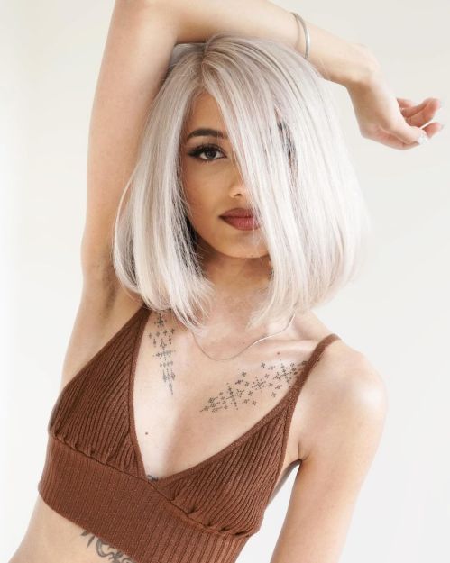 Clean Chin-Length Platinum Bob — Icy Blonde Hair