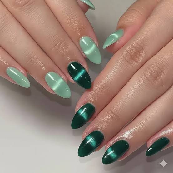 Mint to Emerald Green Cat Eye Gradient — Winter Cat Eye Nails