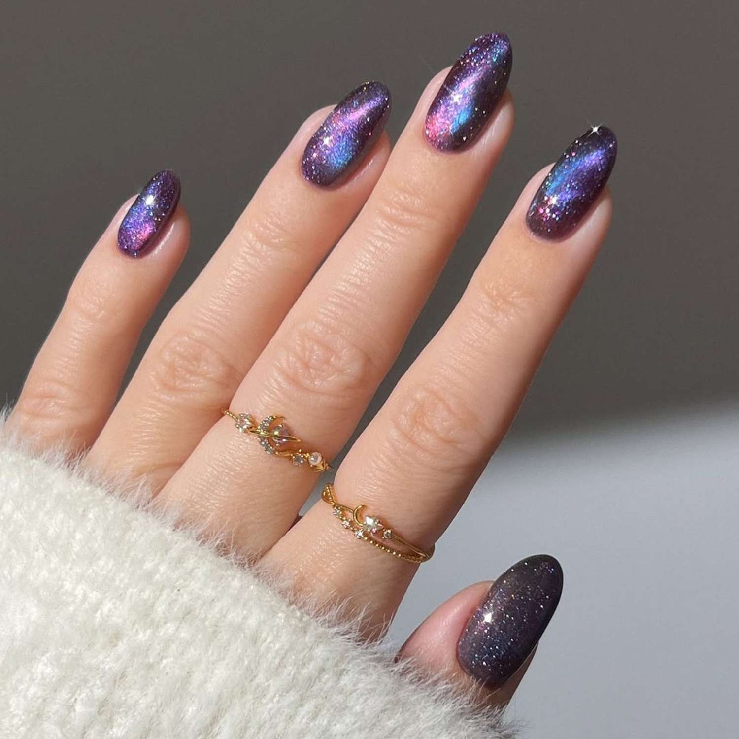 Medium Oval Pastel Gradient Medium Oval Pastel Gradient — Winter Oval Nails