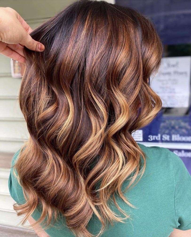 Layers Warm Blonde Balayage on Dark Brown Layers Warm Blonde Balayage on Dark Brown — Winter Balayage