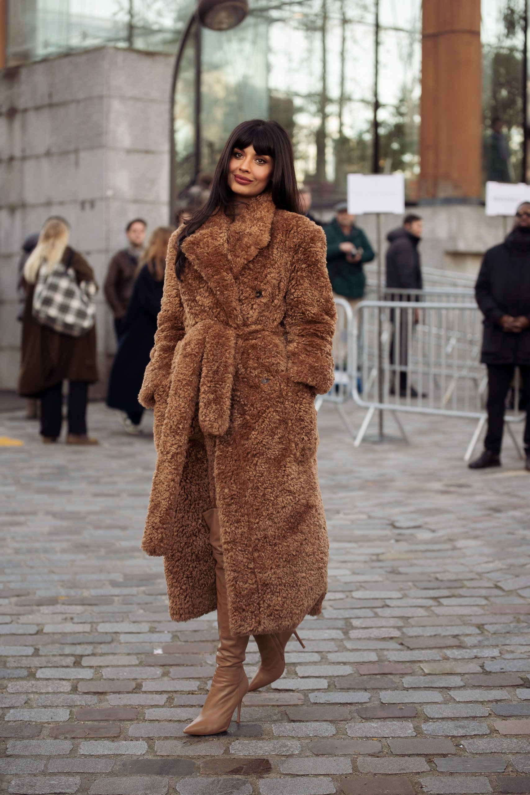 Street Style Fashion Event Outfit Idea — Teddy Coat Outfits