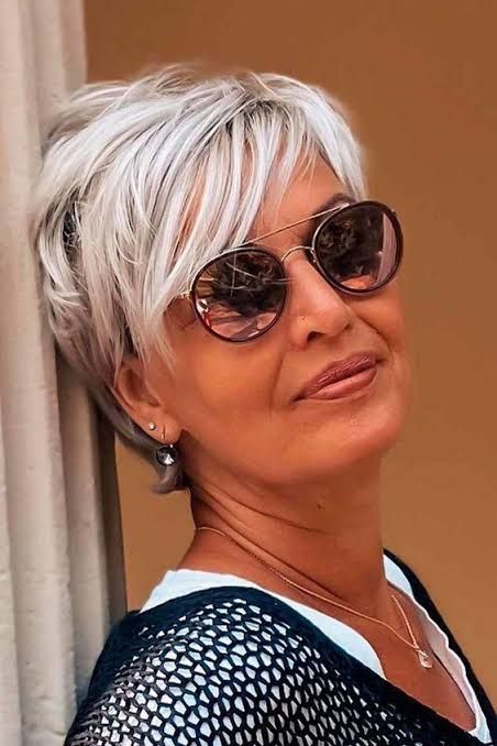 Collarbone Visual Idea — Winter Hairstyles for Women Over 50