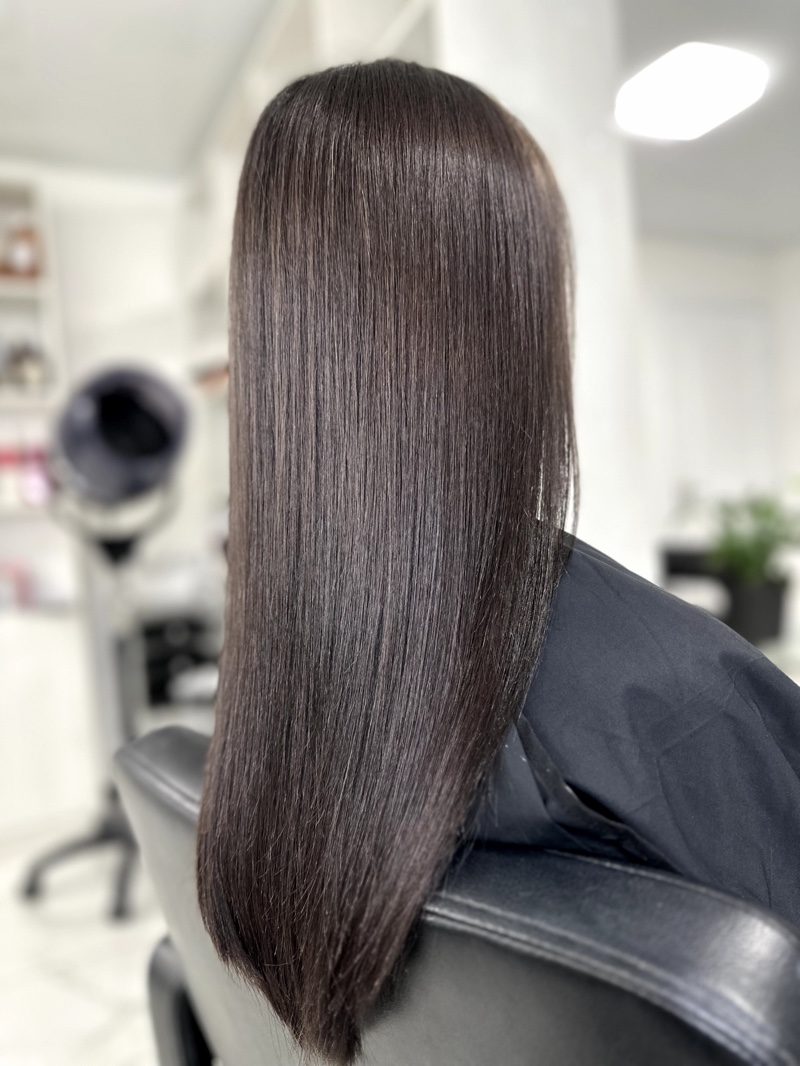 Layers Dark Brown With Ash Blonde Highlights Layers Dark Brown With Ash Blonde Highlights — Winter Hair Colors