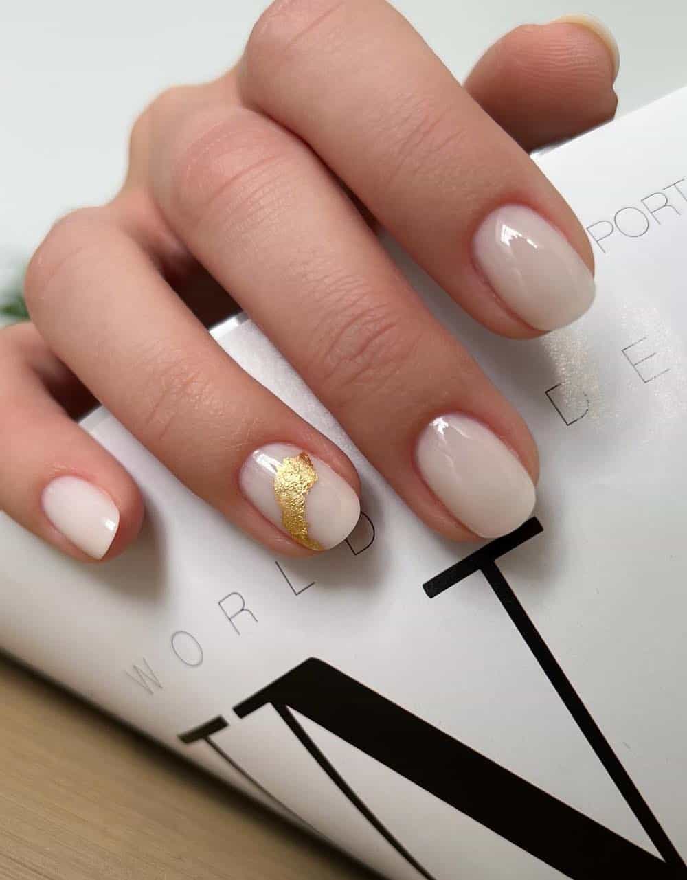 Milky White with Gold Foil Accent — Winter Round Nails