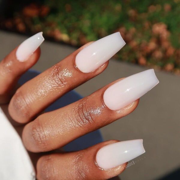 Everyday Visual Idea Everyday Visual Idea — Milky White Nails