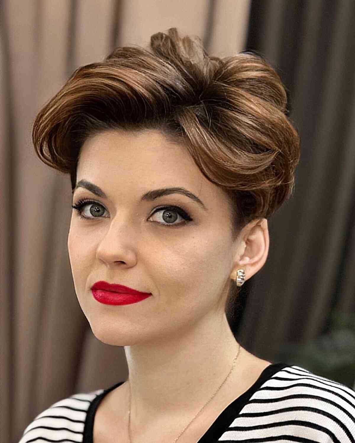 Ear Visual Idea Ear Visual Idea — Winter Haircuts for Oval Faces