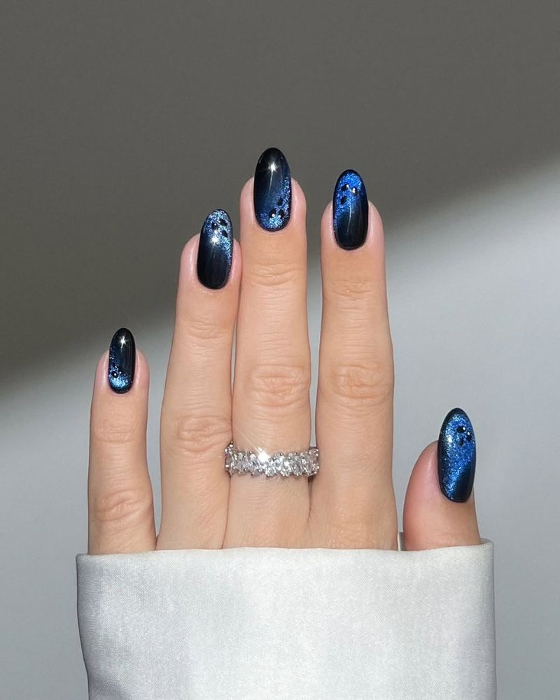 Medium Oval Cosmic Cat-Eye — Navy Blue Nails