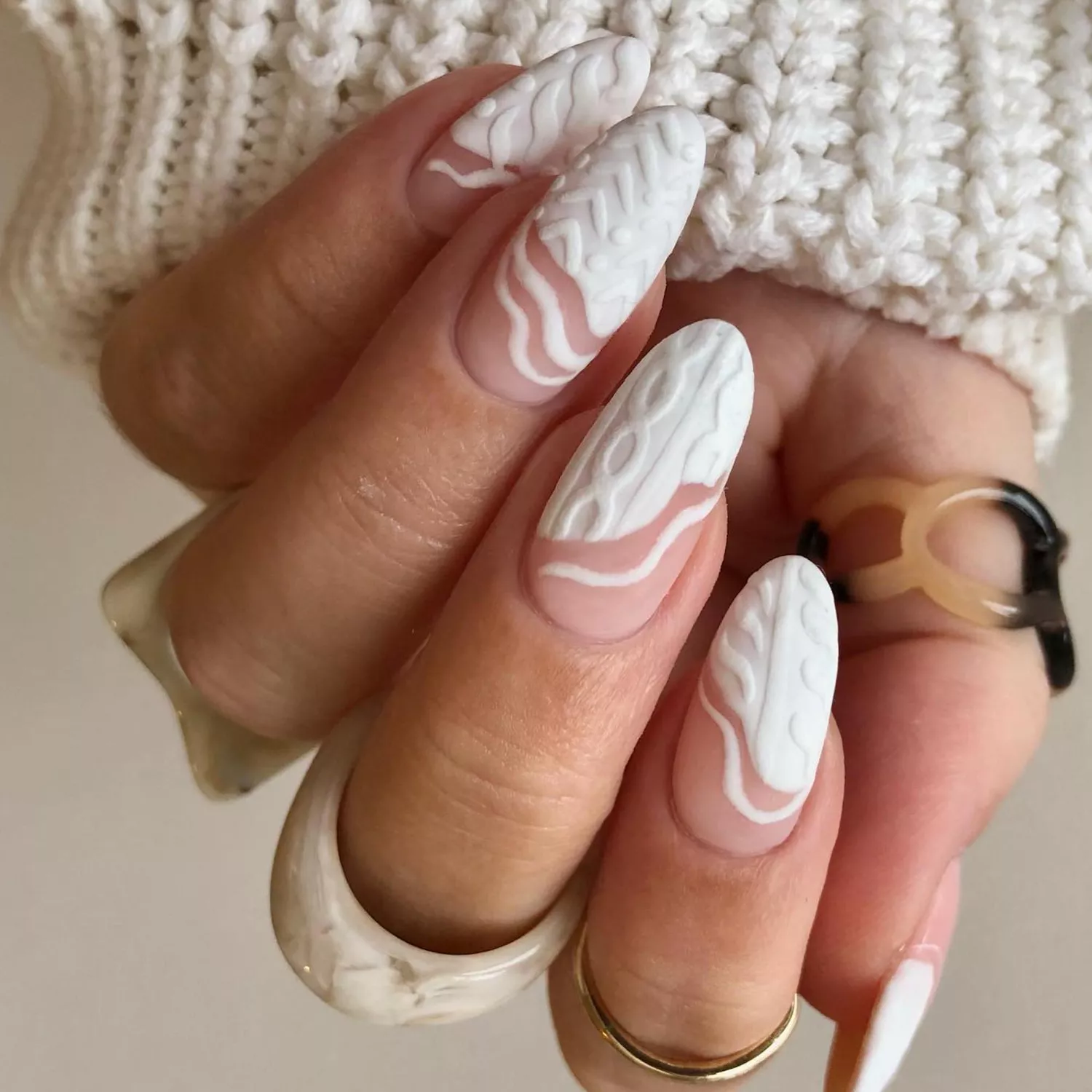 Cozy 3D Cable Knit Sweater Nails Cozy 3D Cable Knit Sweater Nails — Winter Nail Designs