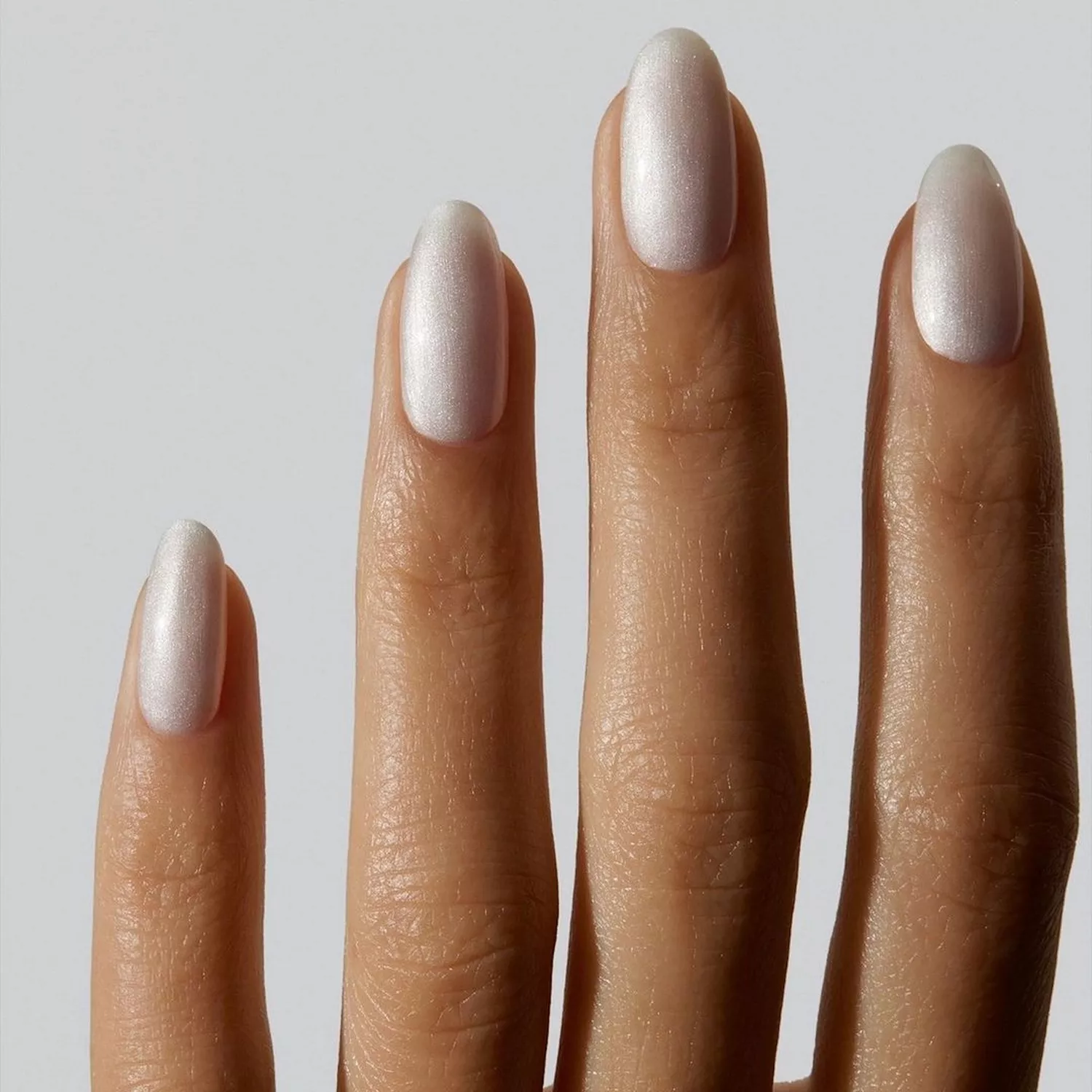 6 Winter Gel Nail Ideas for a Long-Lasting Seasonal Mani