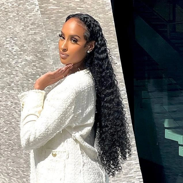 Side View Jet Black Mid-Back Curls With Braids Side View Jet Black Mid-Back Curls With Braids — Jet Black Hair