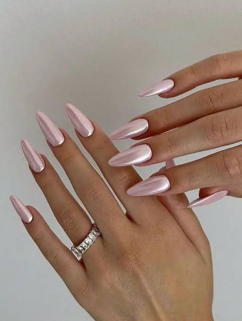 Pearlescent Pale Pink Shimmer Nails Pearlescent Pale Pink Shimmer Nails — Winter Pink Nails