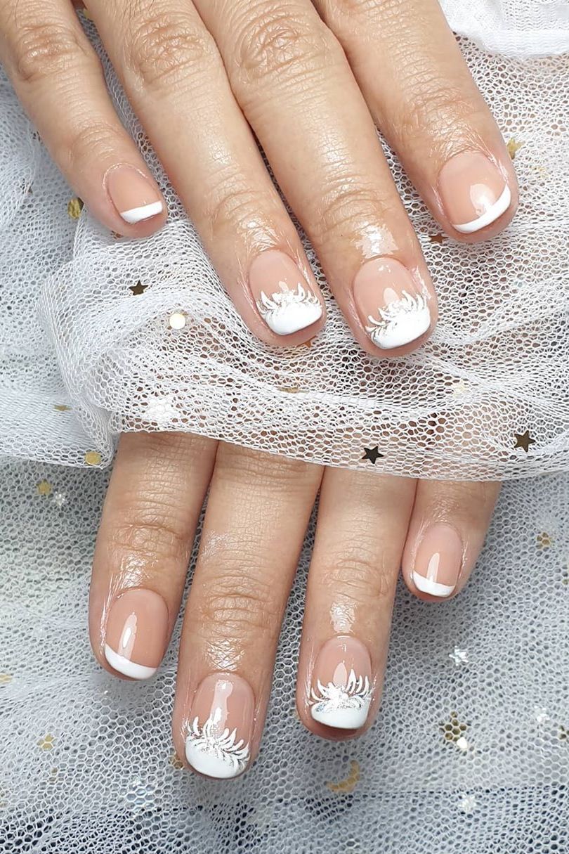 Short Square Nude French Leaf Art Nails Short Square Nude French Leaf Art Nails — Winter Wedding Nails