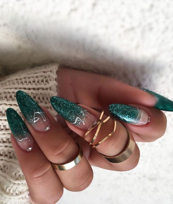 Emerald Glitter Gradient Swirl Nails Emerald Glitter Gradient Swirl Nails — Winter Green Nails