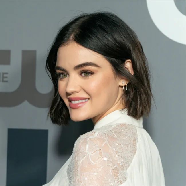 Jawline-Length Visual Idea — Winter Bob Haircuts