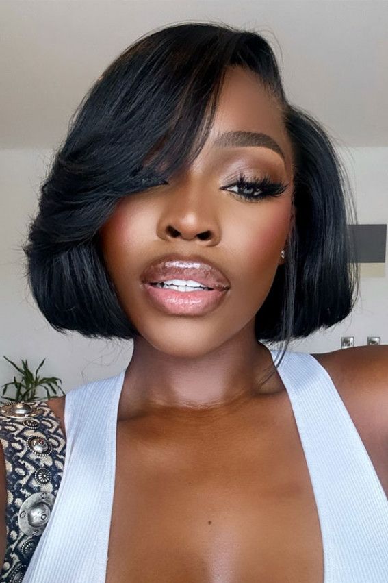 Chic Black Blunt Bob With Voluminous Ends — Winter Hairstyles for Black Women