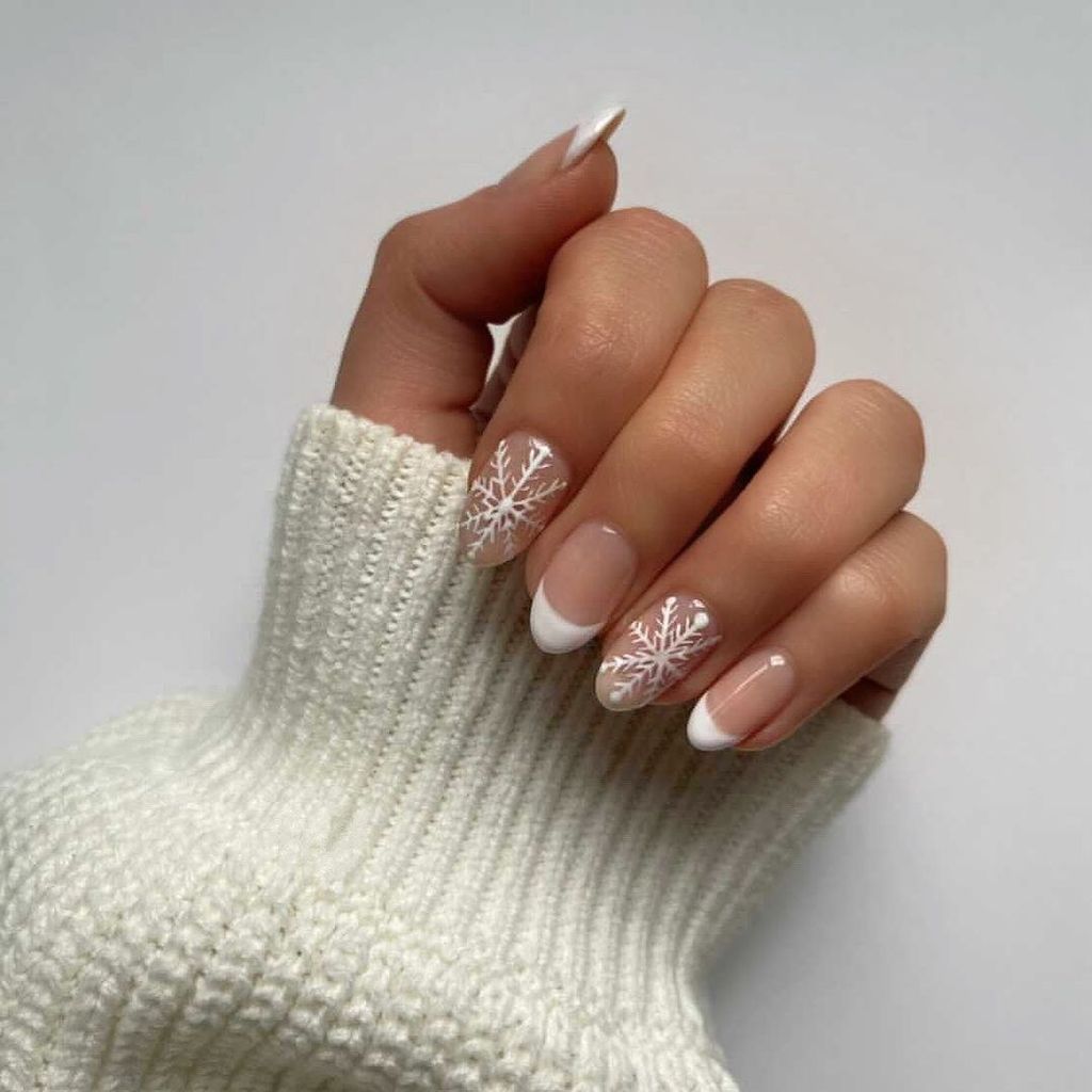 Snowflake On Accent Nails Visual Idea Snowflake On Accent Nails Visual Idea — Winter French Tip Nails