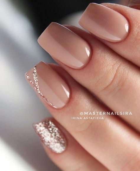Neutral Beige Rose Gold Glitter Line Neutral Beige Rose Gold Glitter Line — Short Winter Acrylic Nails