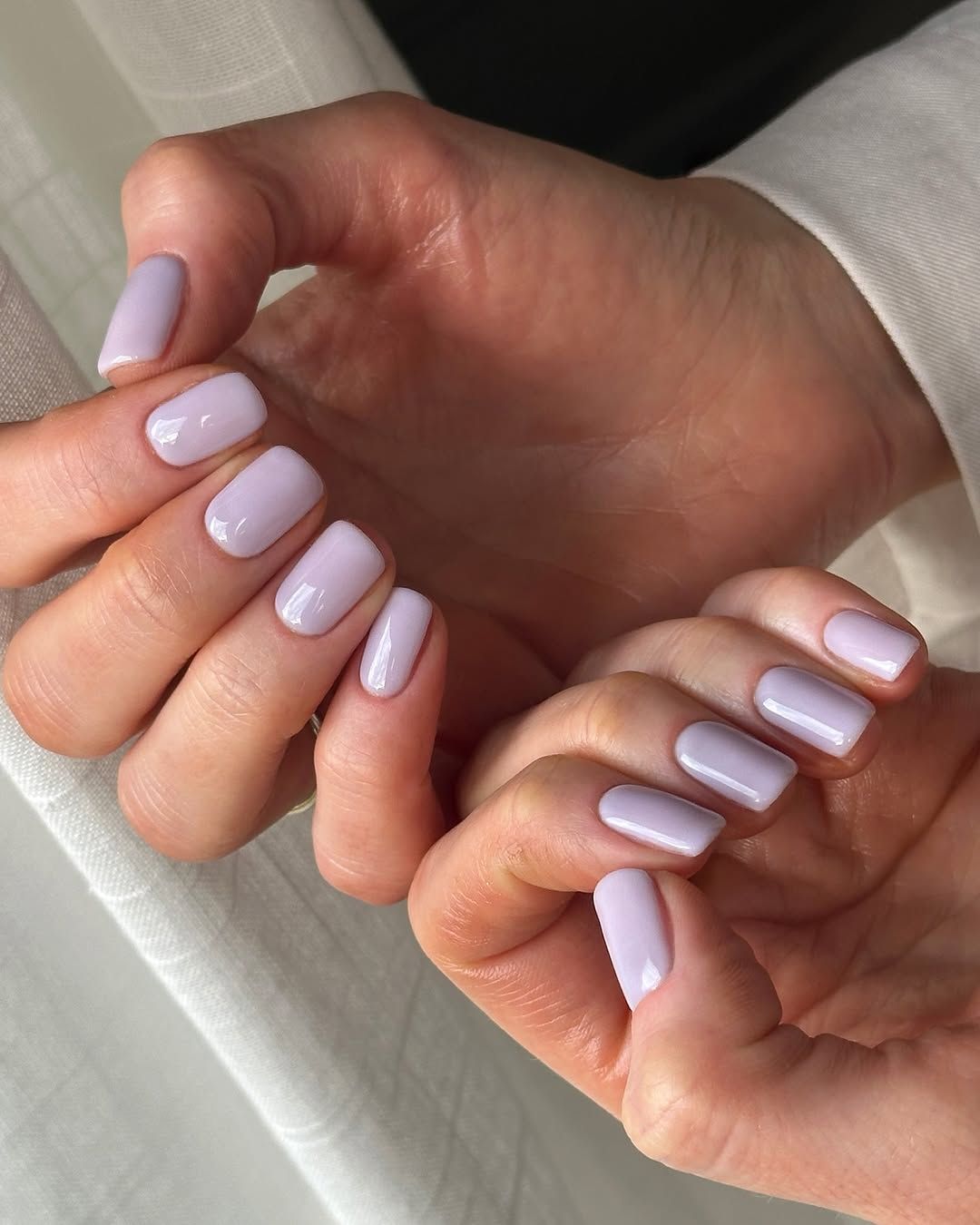 Soft Opaque Lilac Glossy Nails Soft Opaque Lilac Glossy Nails — Pastel Winter Nails