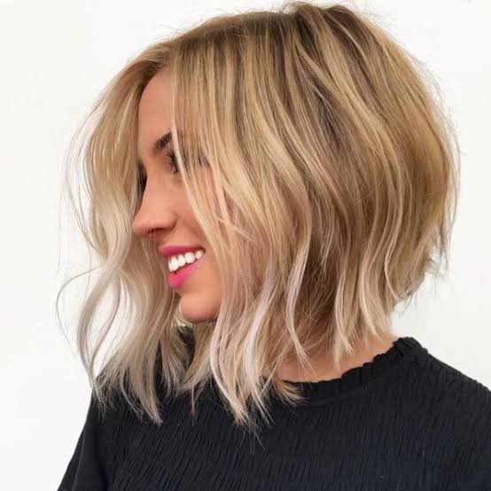 Collarbone Lob With Angled Cut Collarbone Lob With Angled Cut — Aesthetic Thin Hair