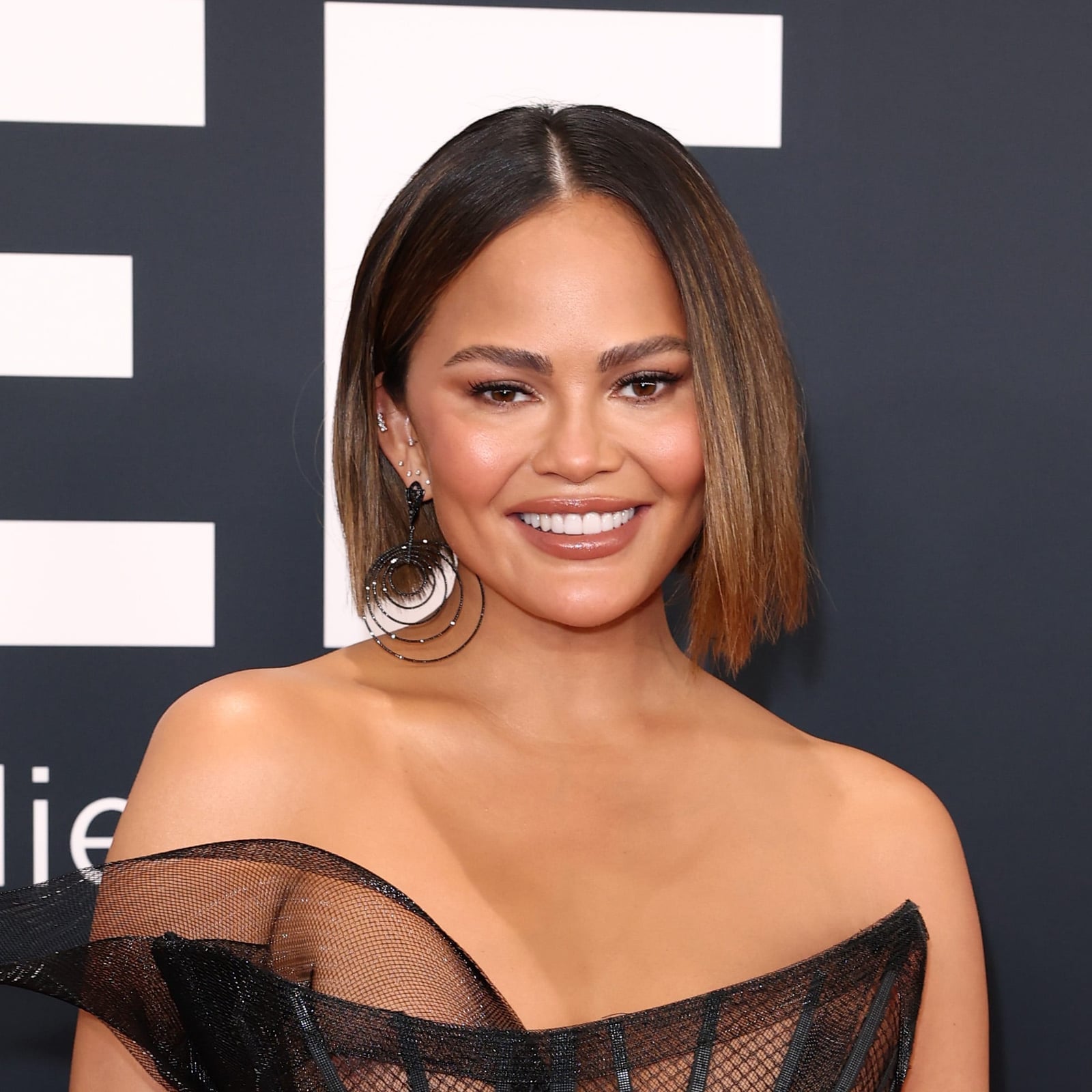Sharp Collarbone Bob With Highlights Sharp Collarbone Bob With Highlights — Aesthetic Thin Hair