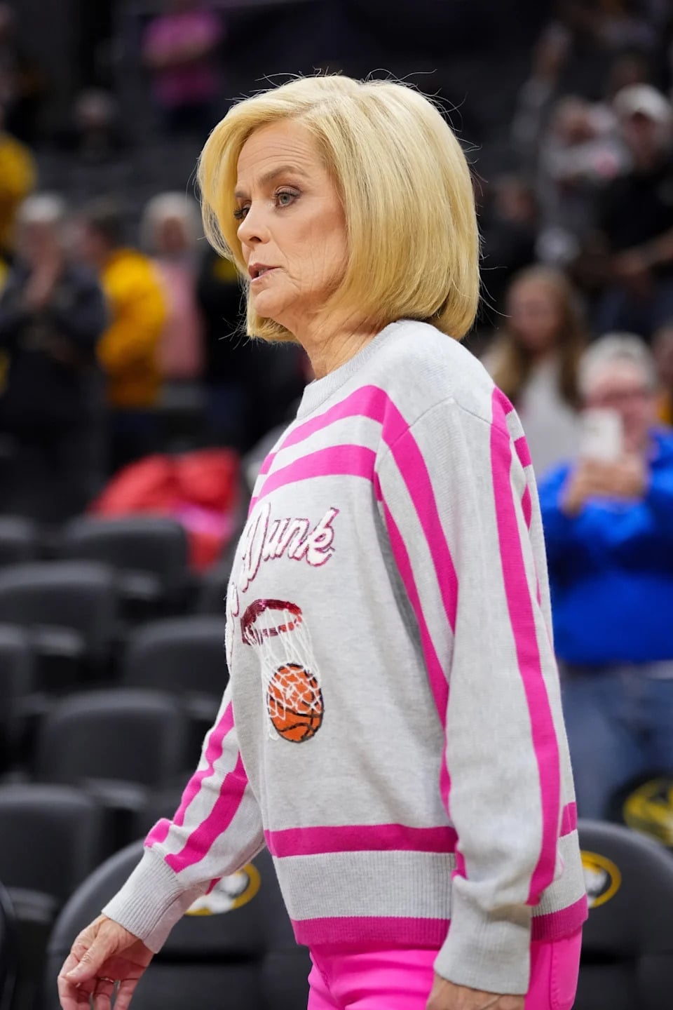 Striped Sweater With Basketball Graphic and Pink Pants Striped Sweater With Basketball Graphic and Pink Pants — Basketball Game Outfits