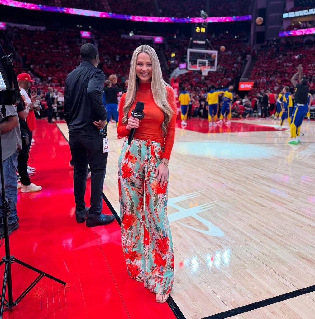 Floral Wide Leg Pants With Orange Top and Heeled Sandals Floral Wide Leg Pants With Orange Top and Heeled Sandals — Basketball Game Outfits