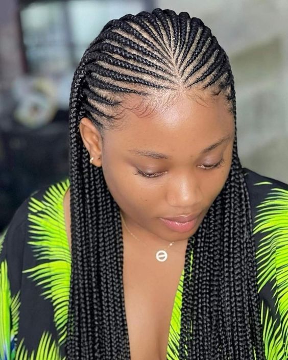 Classic Mid-Back Fulani Braids With Clean Parting Classic Mid-Back Fulani Braids With Clean Parting — Best Fulani Braids