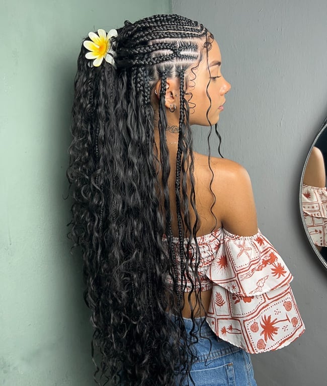 Fulani Braids With Loose Curly Hair and Flower Accent Fulani Braids With Loose Curly Hair and Flower Accent — Best Fulani Braids