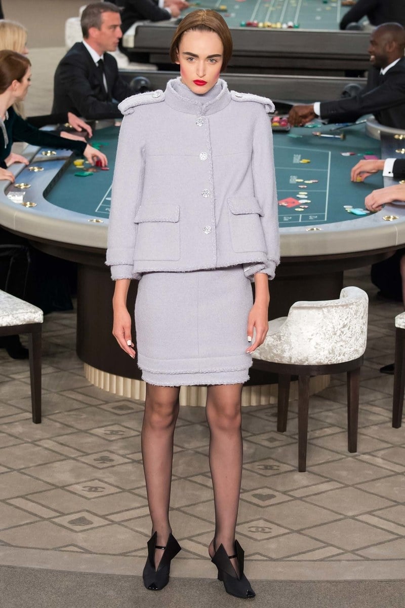 Elegant Tweed Set for a Polished Casino Appearance — Casino Outfits
