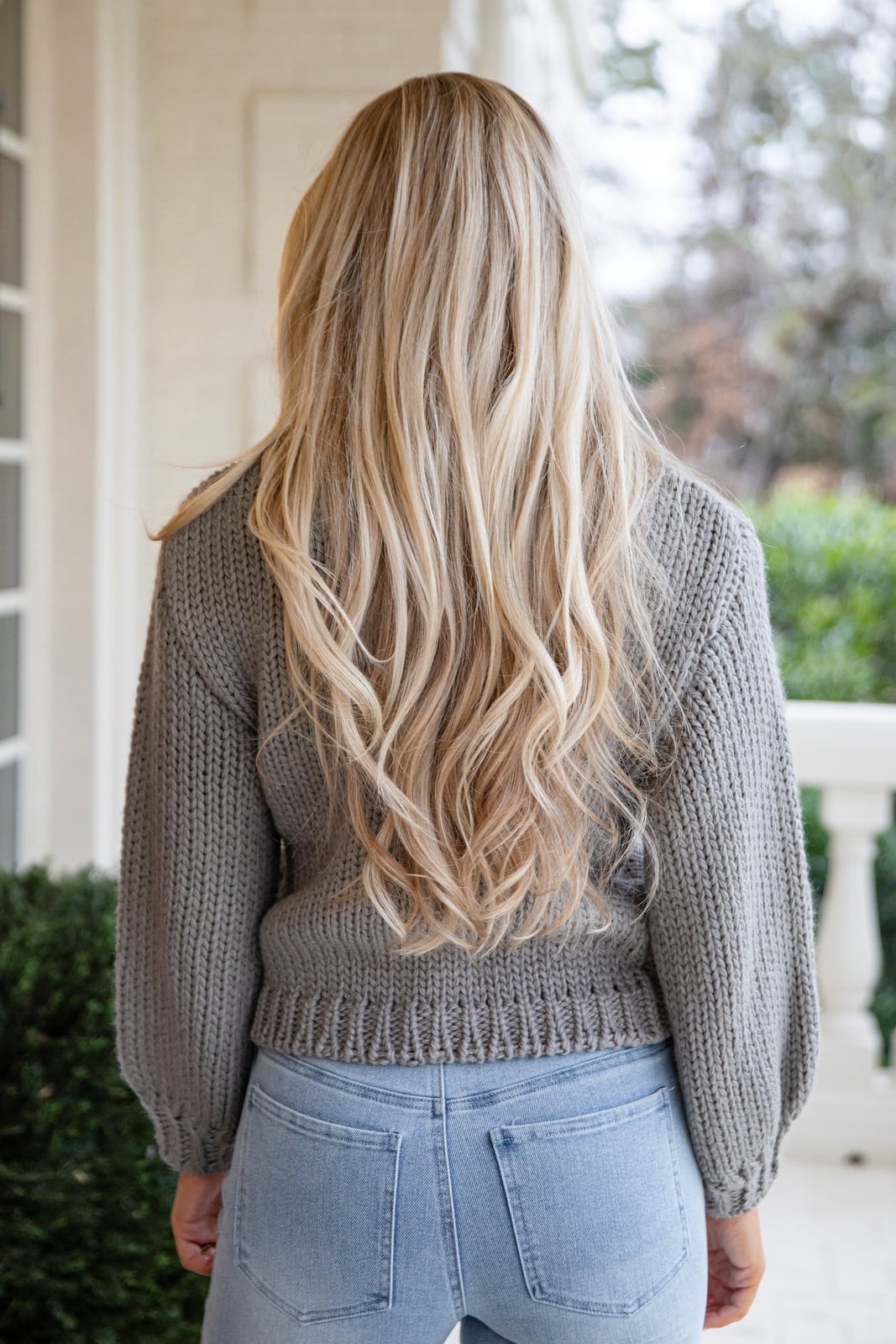 Cropped Gray Chunky Knit Sweater — Chic Grey Sweater Outfit