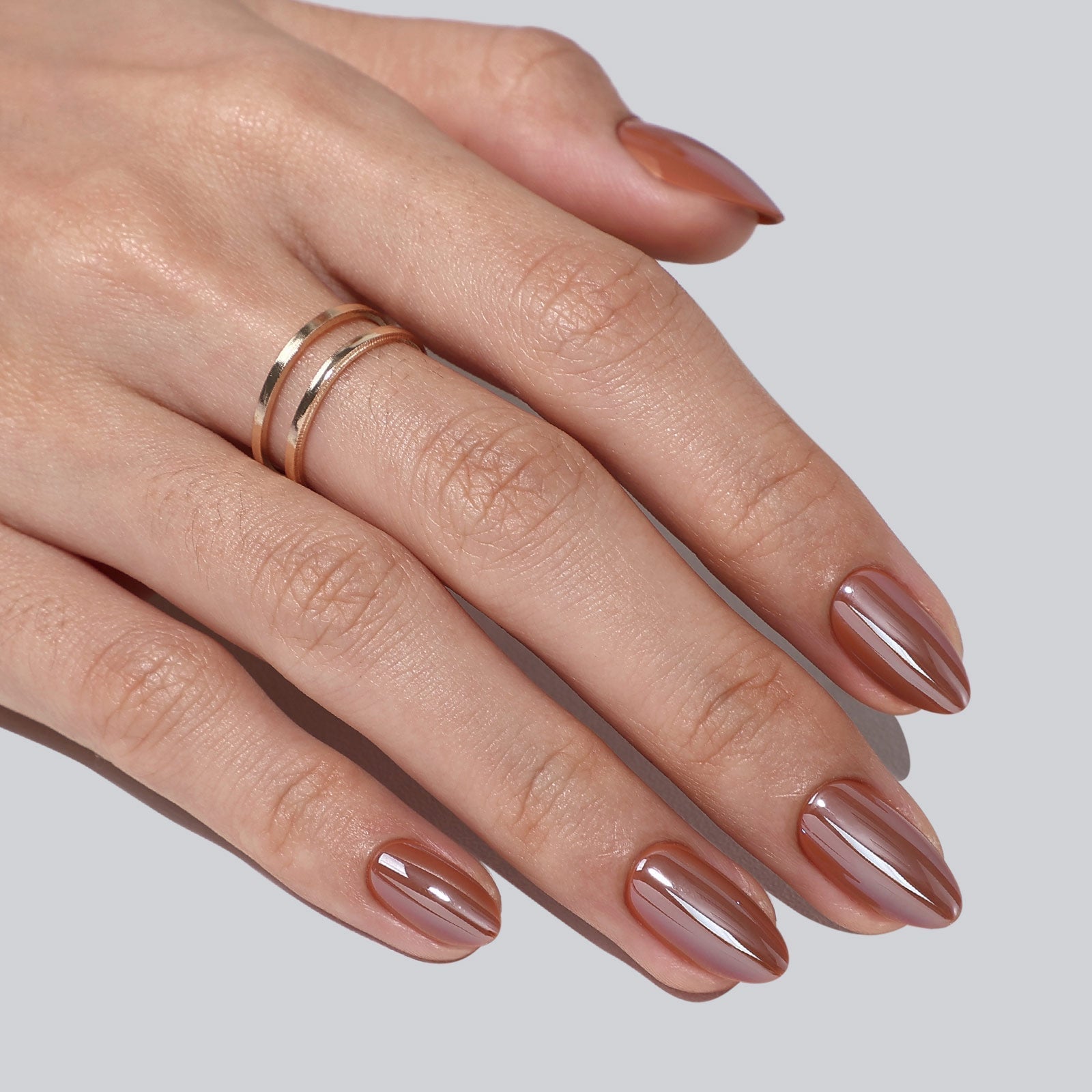 Mirror Shine Short Almond Chocolate Nails