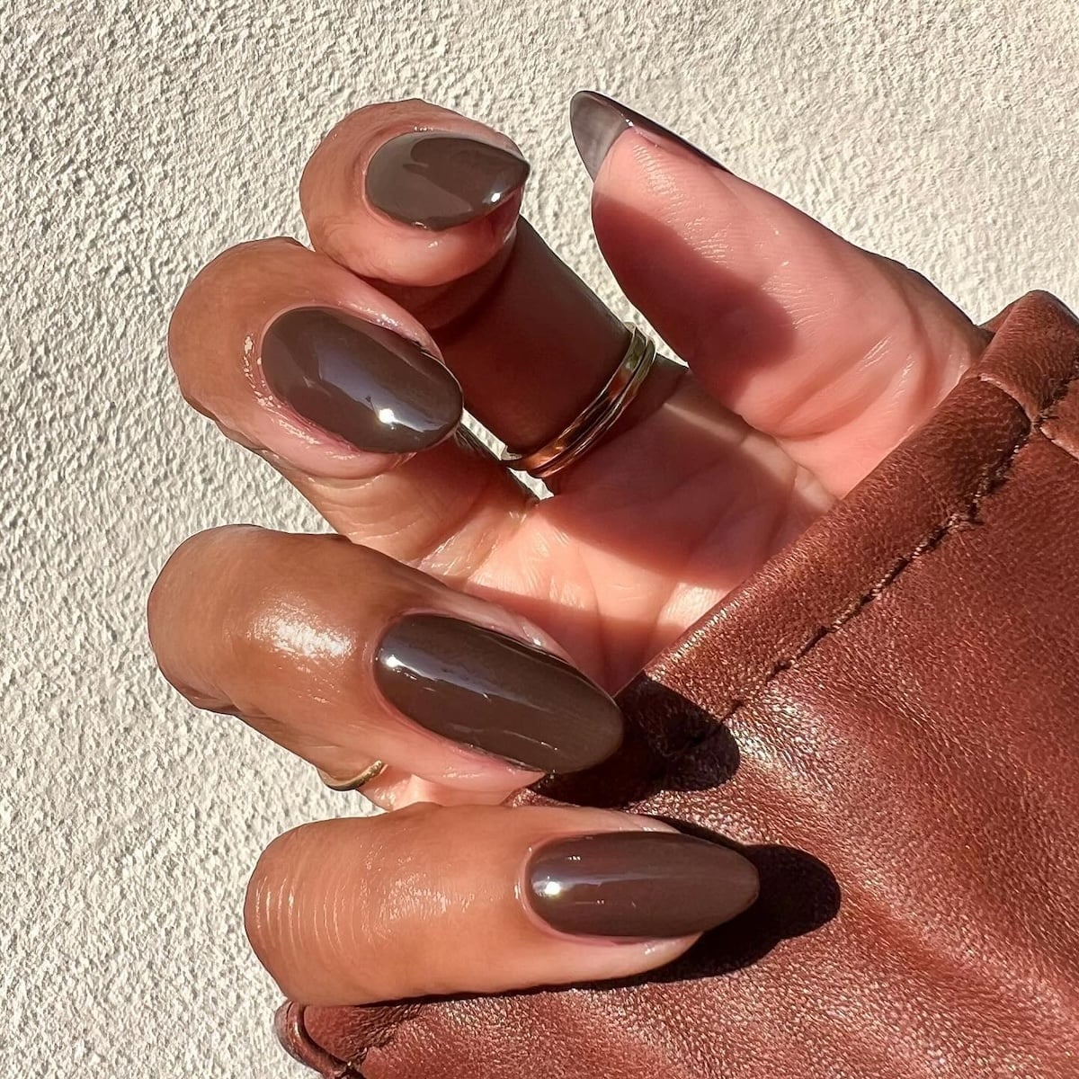 Medium Almond Deep Glossy Warm Brown — Chocolate Nails