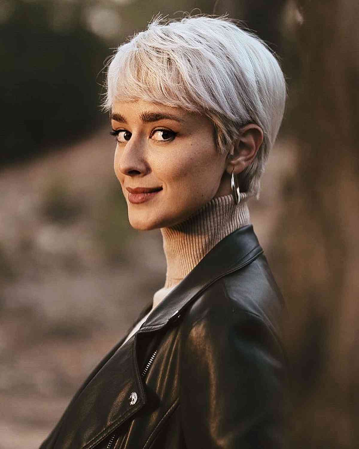 Short Pixie With Side-Swept Wispy Bangs — Classy Bangs Style