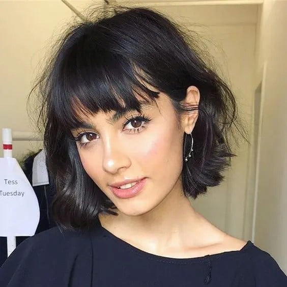 Collarbone Lob With Wispy Bangs — Classy Bangs Style