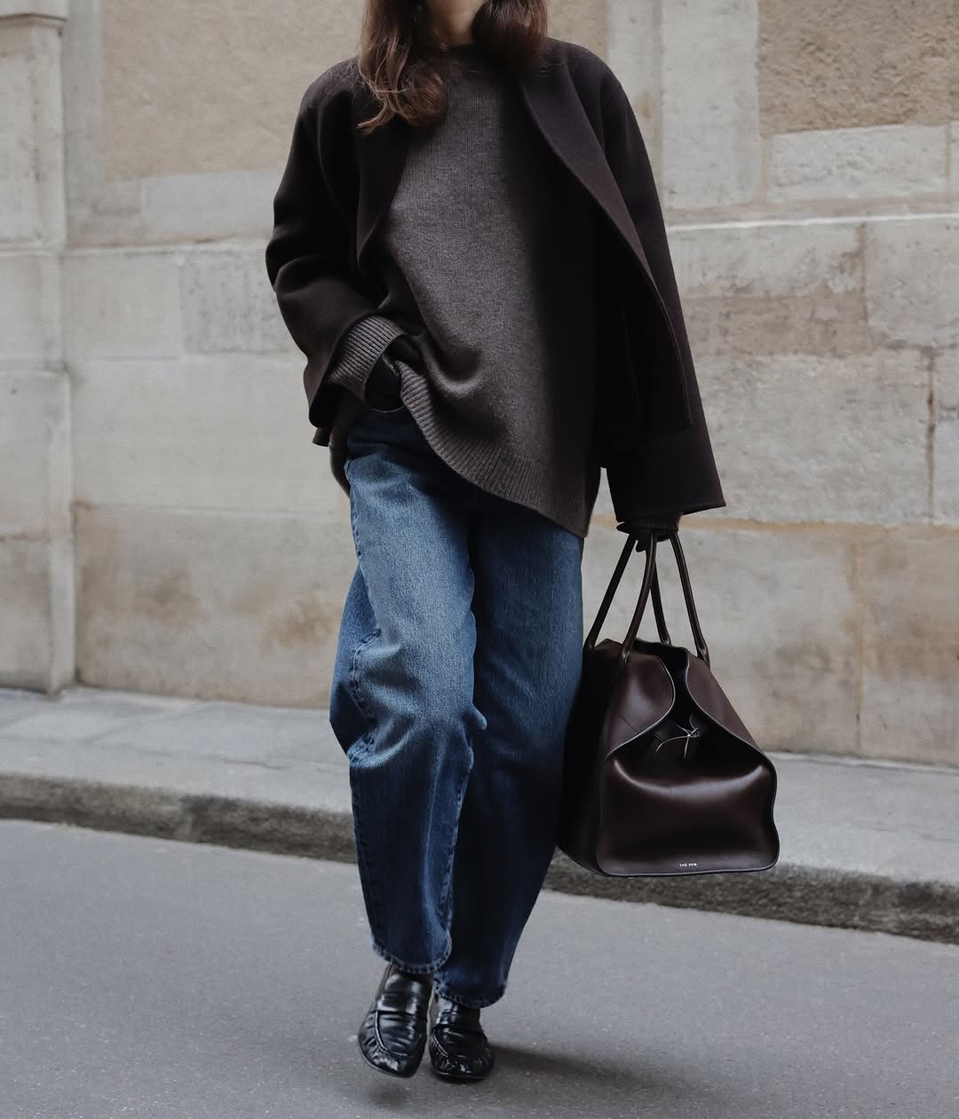 Oversized Coat And Black Loafers With Wide Leg Jeans — Classy Black Loafers Outfit