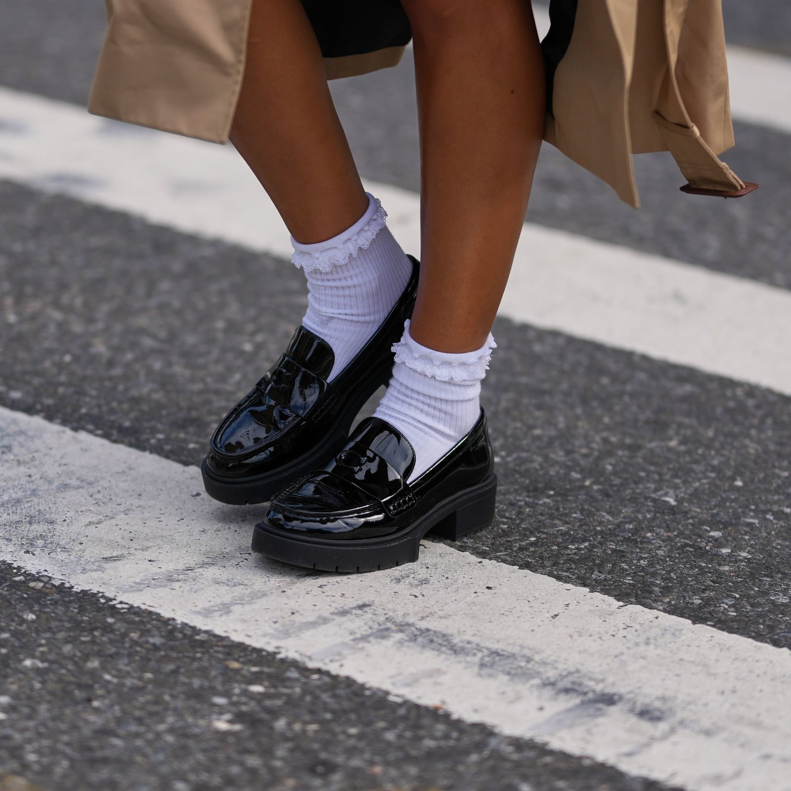Street Style Black Loafers With Cropped Trousers — Classy Black Loafers Outfit