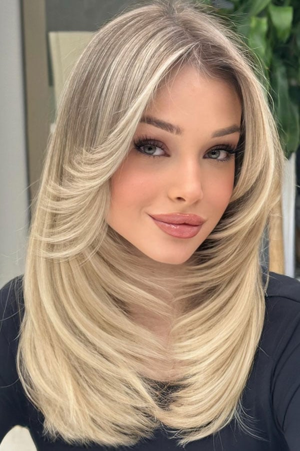 Shoulder Length Ash Blonde With Layers — Classy Blonde Hairstyles