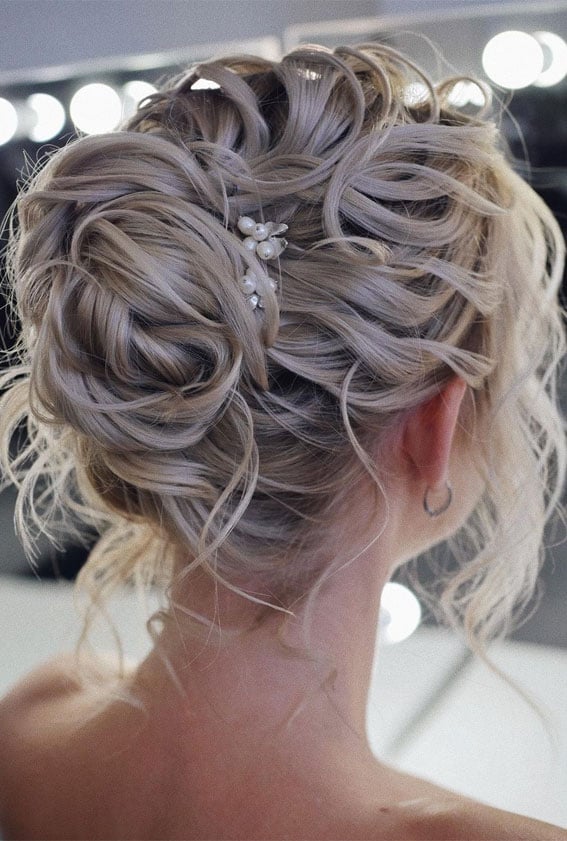 Ash Blonde Messy Updo With Wispy Bangs — Classy Blonde Hairstyles
