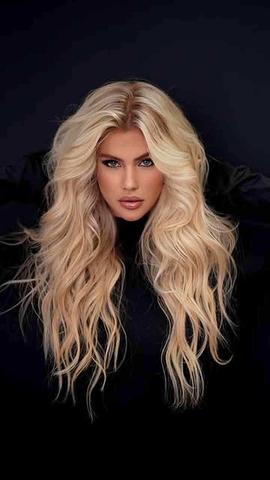 Platinum Blonde Mid-Back Waves with Lowlights, Wavy And Thick Platinum Blonde Mid-Back Waves with Lowlights, Wavy And Thick — Classy Blonde Wavy Hair