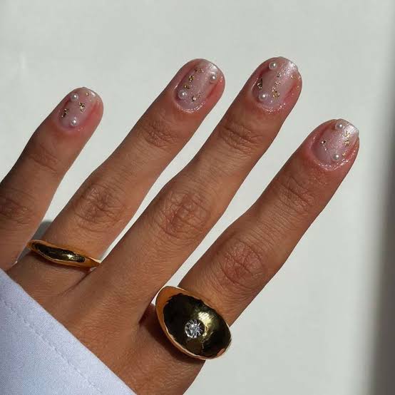 Short Oval Pink Shimmer Gold Flakes, One Featuring A Small Stone — Classy Bride Nail