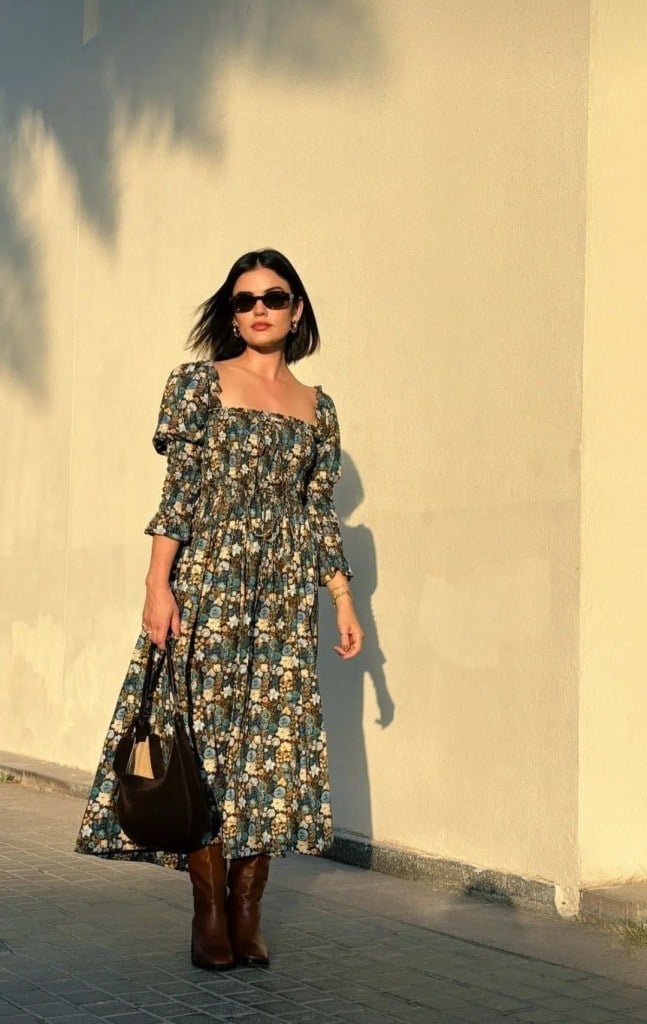 Floral print midi dress with square neckline — Classy Casual Church Outfit