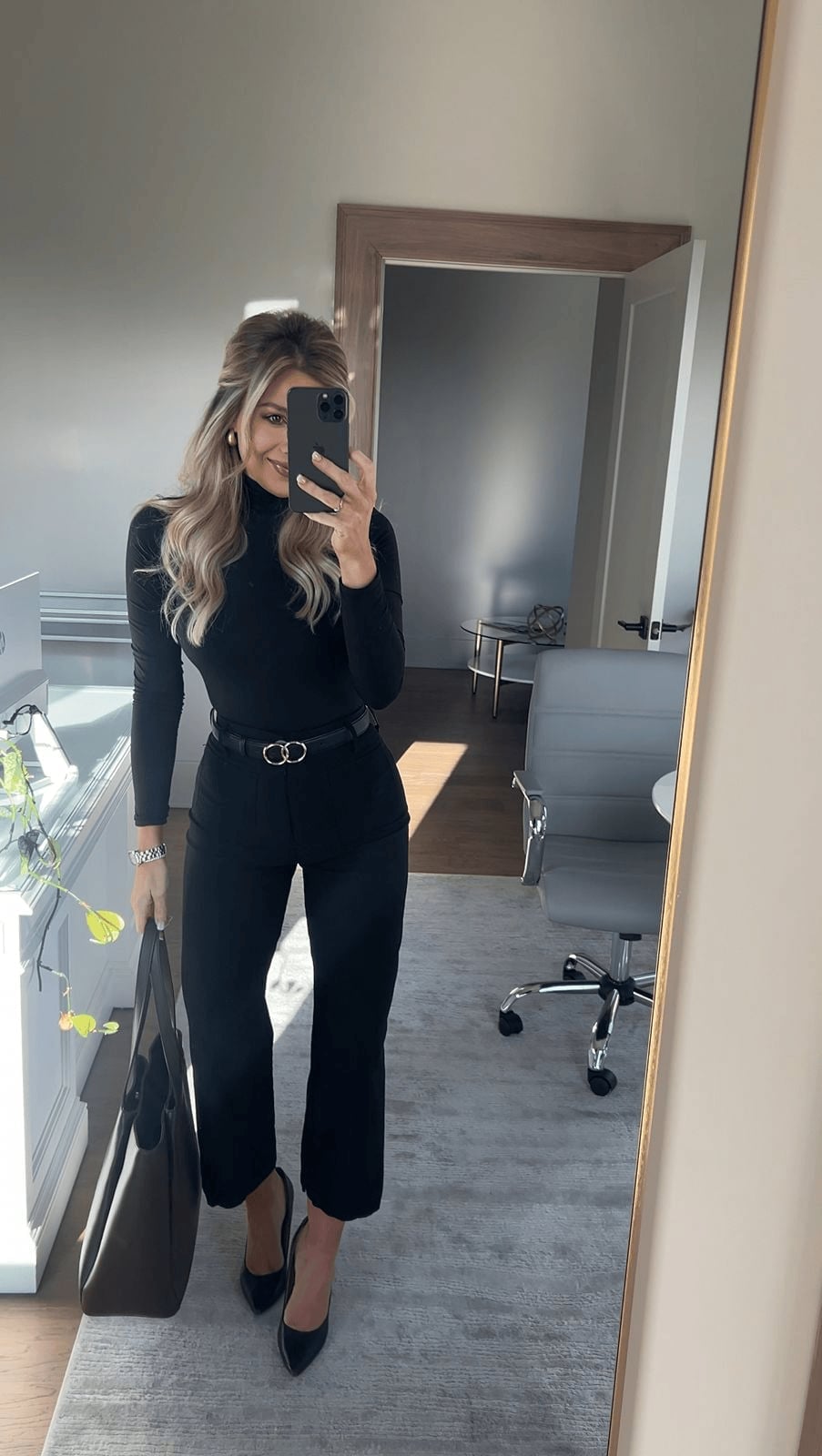 Monochromatic black turtleneck and trousers — Classy Casual Outfits